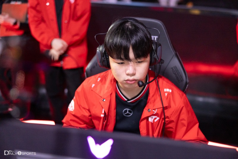 '스매시' 신금재.