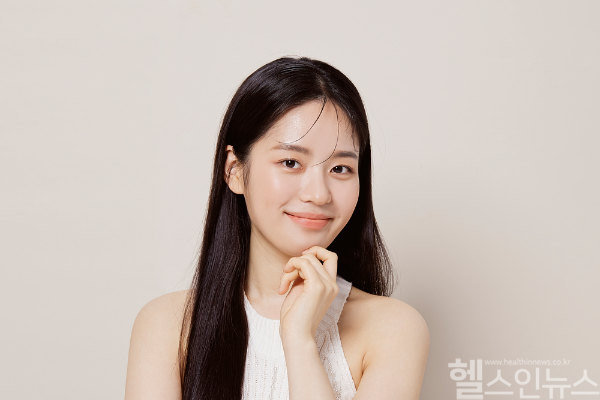 봄철 자외선과 미세먼지로 기미와 주근깨가 늘어나지 않도록 비타민 C, 레티놀 등 적절한 피부 관리가 필요하다. (클립아트코리아)