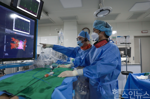 왼쪽 김태석 교수, 오른쪽 김민수 교수 (세종충남대병원 제공)