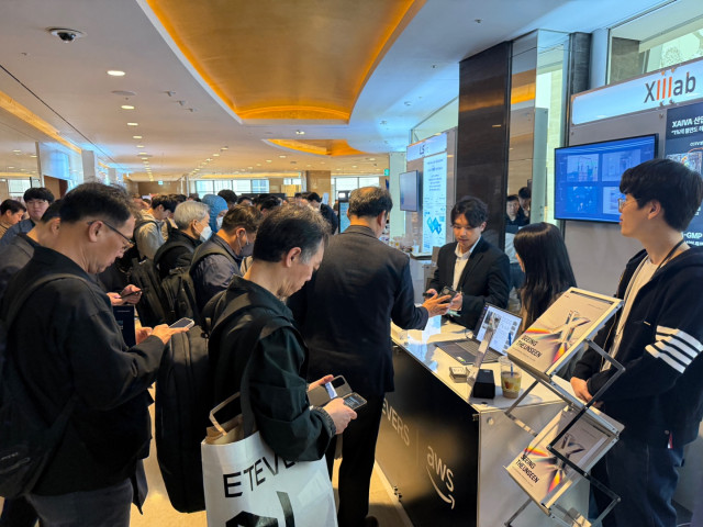 씨이랩 부스 전경