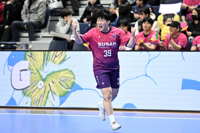 신한SOL페이 24 25 핸드볼 H리그에서 활약중인 부산시설공단 이혜원