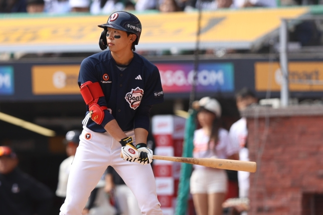 개막 시리즈에서 좋은 타격감을 보여준 두산 김민석