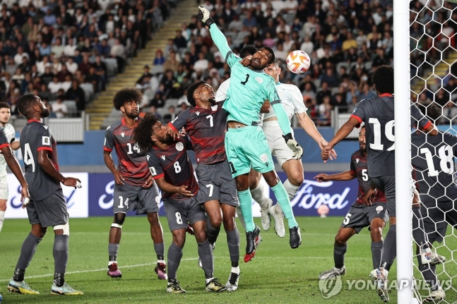 뉴질랜드와 뉴칼레도니아의 경기 모습.
