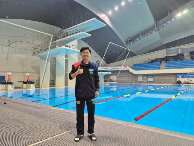 한국 다이빙 대표팀 코치를 맡은 브라이언 닉슨 아낙 로마스