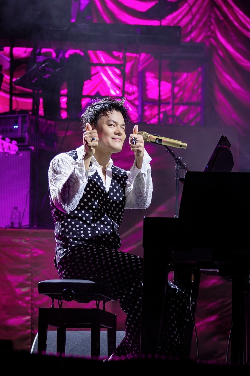 박진영, 데뷔 30주년 기념 콘서트 'Still JYP' 美 LA 공연 성료…대규모 풀밴드 화려한 라이브 무대 선사