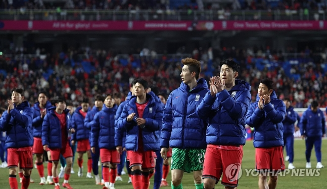 1-1 무승부에 아쉬운 한국 선수들