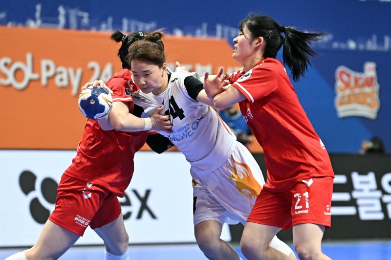 인천광역시청 이효진이 돌파를 하고 있다