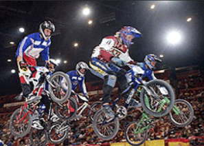 사이클 BMX 경기 모습