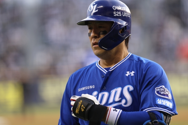 삼성 강민호의 28일 경기 모습.
