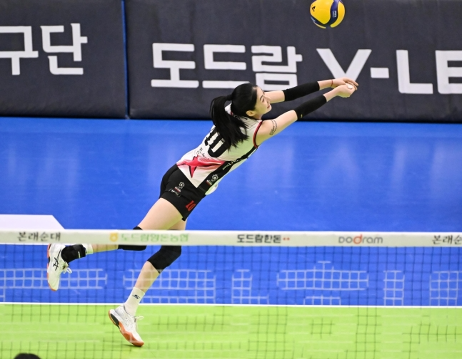 수비하는 정관장의 박혜민