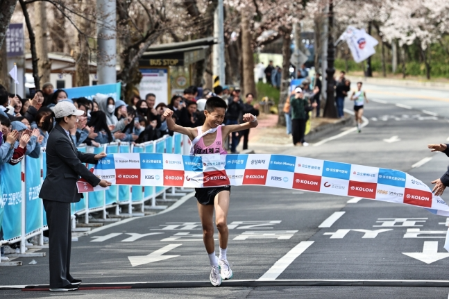 경기체고, 코오롱구간마라톤 남자부 우승