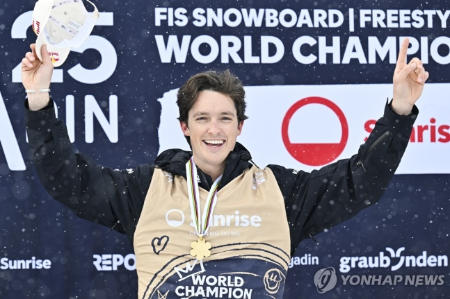 남자부 우승자 스코티 제임스