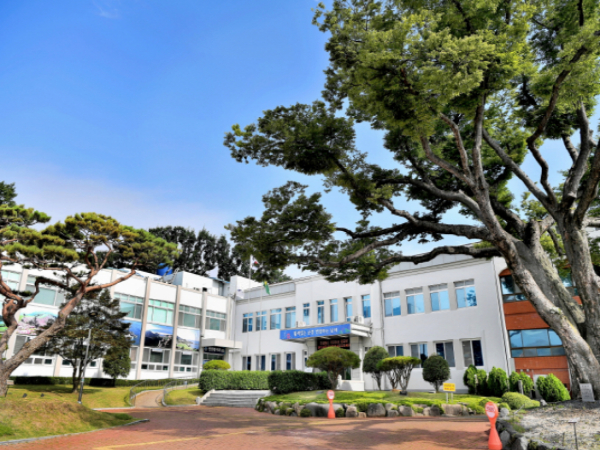 남해군보건소는 요실금 환자의 경제적 부담을 줄이고 삶의 질 향상을 돕기 위해 ‘요실금 치료 지원사업’을 본격 추진한다. (남해군 제공)