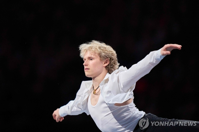 피겨 남자 싱글 일리아 말리닌