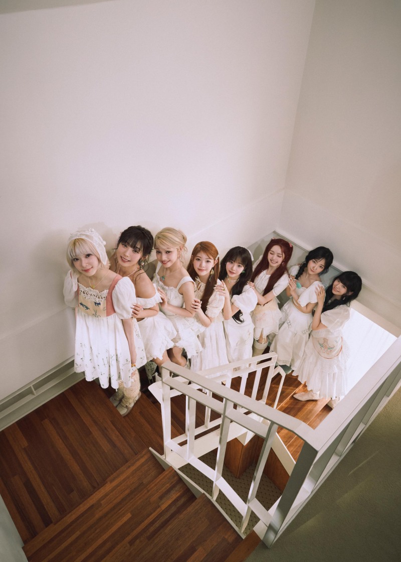 순백의 ‘스위시걸’로 분한 유니스, 미니 2집으로 돌아왔다