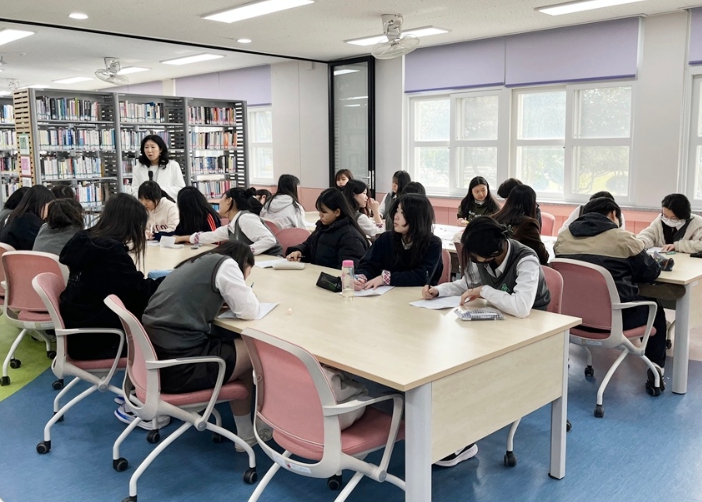 2025년 상반기 학교로 찾아가는 생각 독서