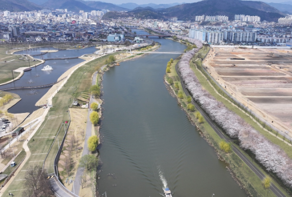 동천 수변공원. ⓒ 순천시