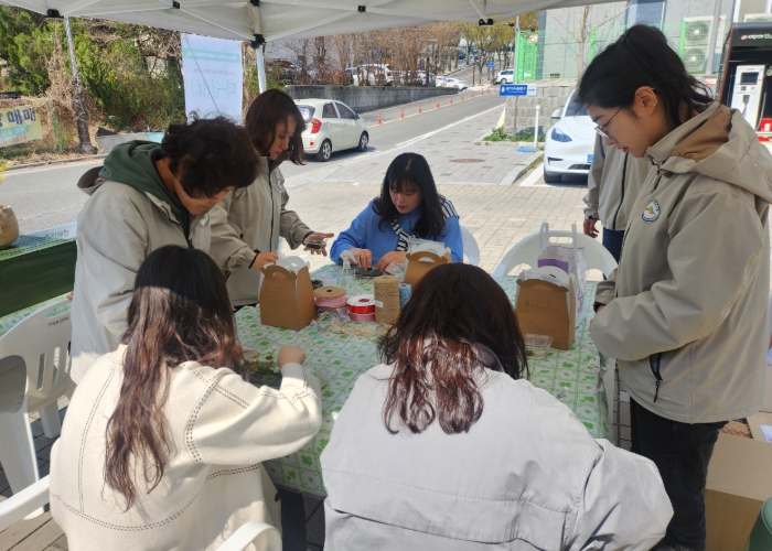 고령군은 임산부의 건강한 출산을 지원하고 산부인과 이용 불편을 해소하기 위해 ‘찾아가는 산부인과’를 운영 중이다. (고령군 제공)