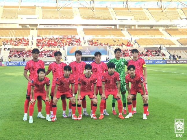 인도네시아와의 U-17 아시안컵 조별리그 1차전에 선발로 나선 한국 대표팀 선수들.
