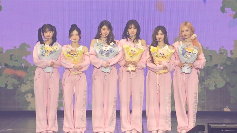 아이브, 체조 달군 팬콘 ‘아이브 스카우트’…완벽 라이브로 웰메이드 공연 완성