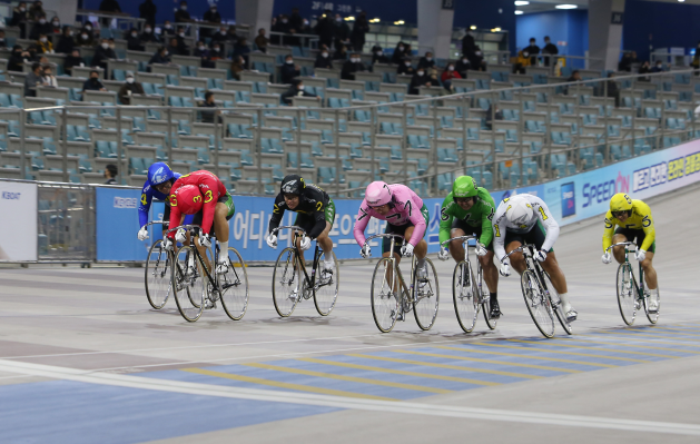 경륜 29기 우수급 신인들의 험난했던 결승전 우승 도전기