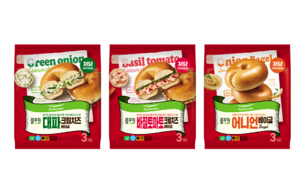 ‘풀무원 저당 베이글’ 3종 (왼쪽부터 ‘대파크림치즈 베이글’, ‘바질토마토크림치즈 베이글’, ‘어니언 베이글’)