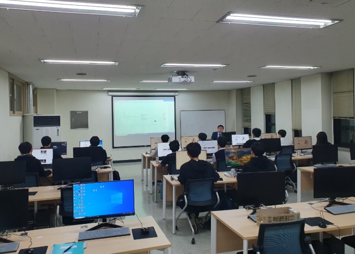 IoT(사물인터넷)와 AI를 결합한 AIoT의 초급코딩(성남대학연계형)