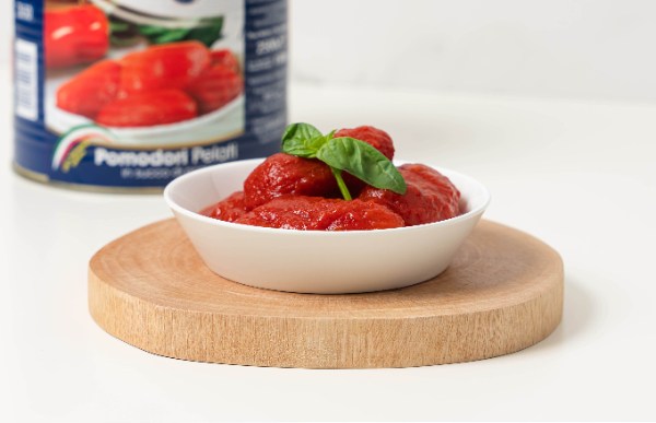 토마토 소스 신상품 '이츠웰 상큼한 피자 소스' 원료에 활용된 '롱고바디 프라텔리' 토마토 홀