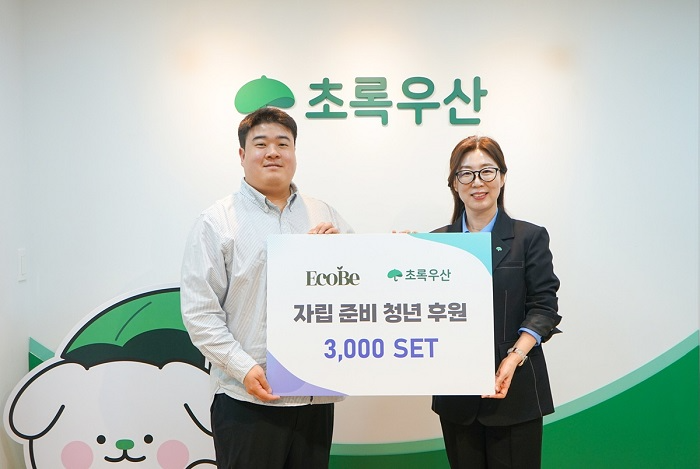 (왼쪽부터) 에코비 남중근 대표이사, 초록우산 사회공헌협력부 신정원 본부장