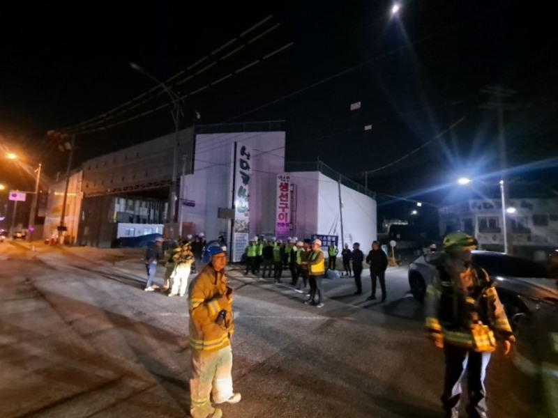 광명시 일직동 신안산선 환기구 공사 통제 현장./경기소방본부