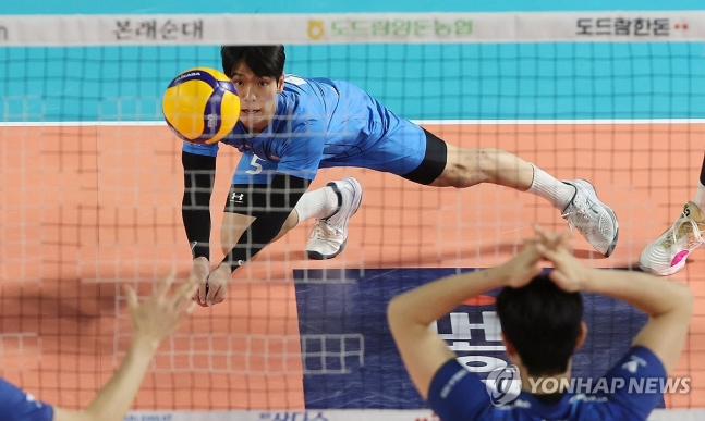 수비하는 박경민