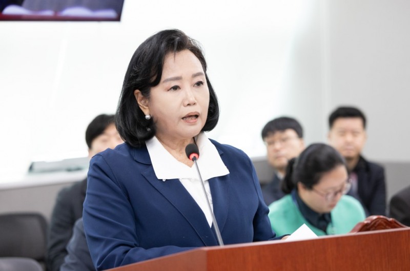 정윤경 경기도의회 부의장