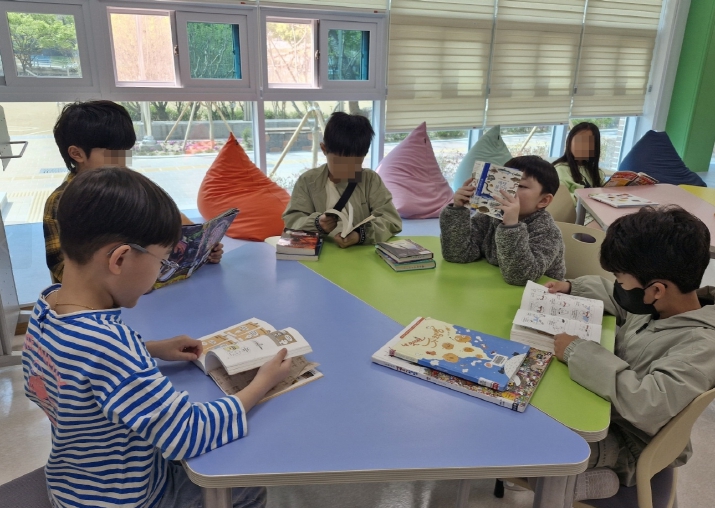 문성초등학교 본관동 개축 완료