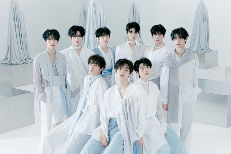 제로베이스원, 美 ‘빌보드 200’ 28위로 첫 진입…글로벌 성장세 증명