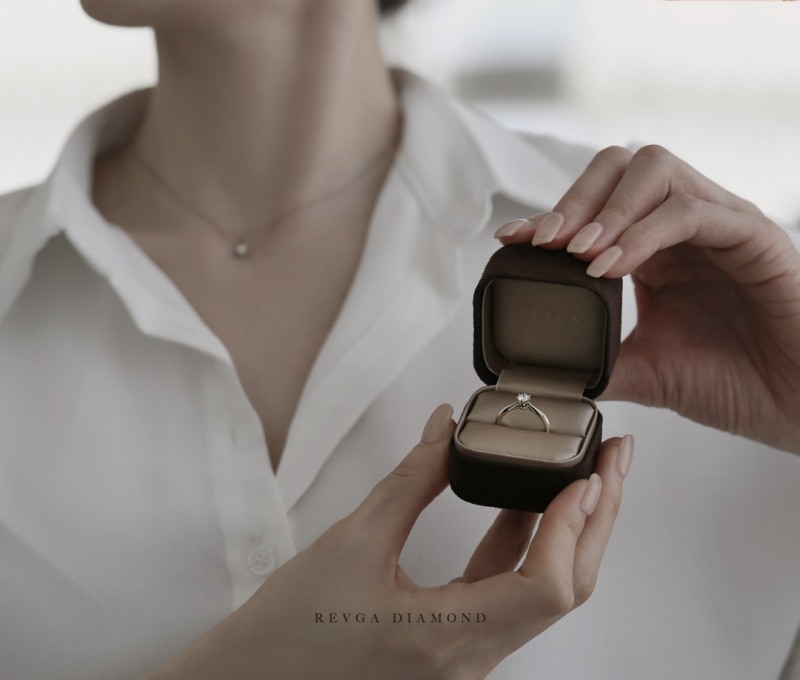 청담 다이아 브랜드 ‘레브가’, 디자이너 프로포즈 반지 및 목걸이 컬렉션 선보여