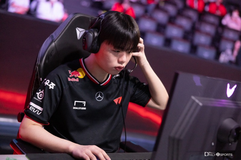 T1 '스매시' 신금재