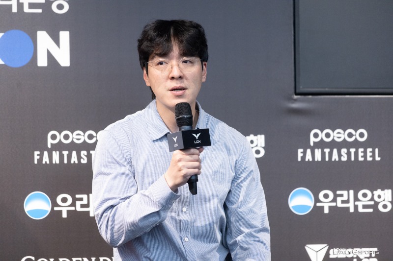 T1 '꼬마' 김정균 감독