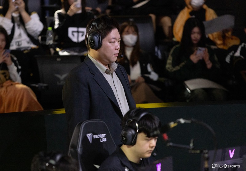 젠지e스포츠 김정수 감독.