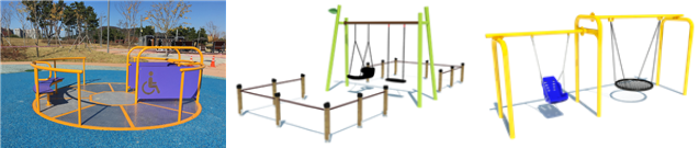 영종도 씨사이트파크 무장애 통합놀이터에 설치된 (좌부터)무장애 회전무대 , 엄마와 함께 그네 , 바구니 그네