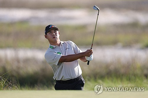 '우승 청신호' 김시우, PGA 헤리티지 3R 단독 선두...토머스 제치고 2년 만의 우승 도전