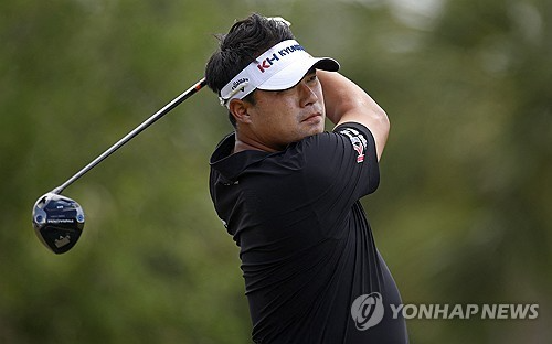 콘페리투어 리콤 선코스트 클래식에서 티샷하는 이승택.