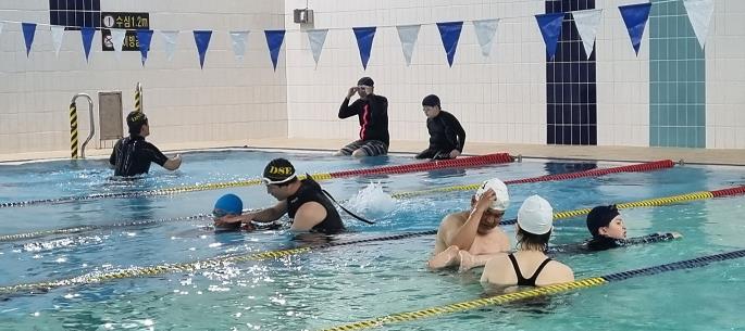 대구시교육청, ‘장애학생 맞춤형 가족 수영 교실’ 운영