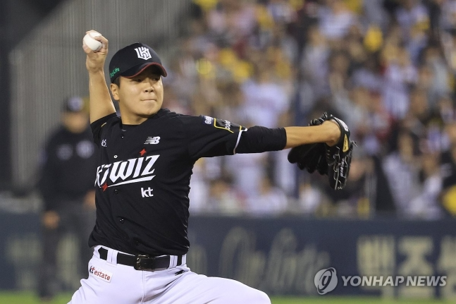 역투하는 손동현