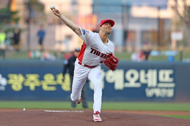 제임스 네일 역투