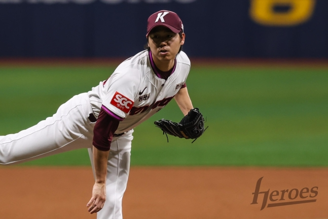 역투하는 하영민