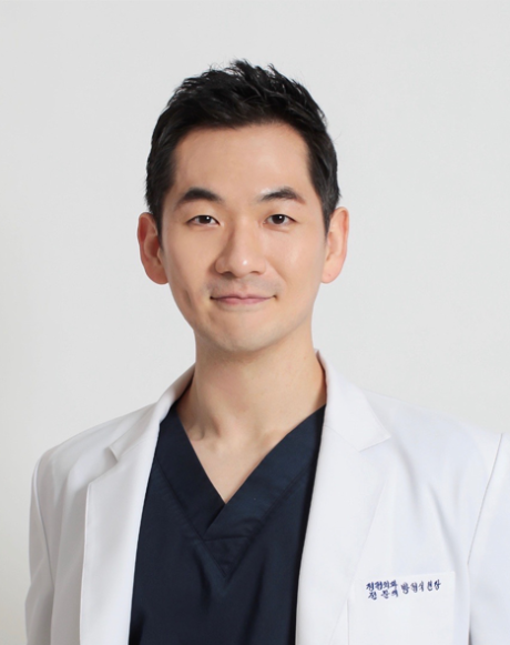 겨울철 굳어 있던 무릎 관절, 러닝·하이킹·마라톤 등 봄철 야외활동 주의