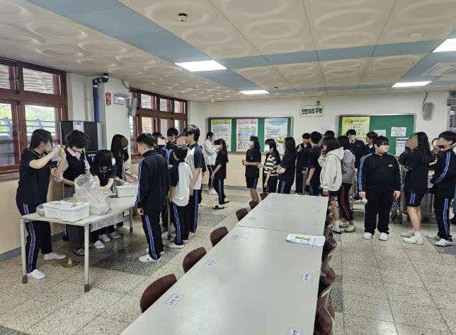 안양 비산중학교, "지구도 배부른 날, 잔반제로 캠페인"