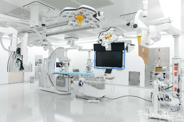하이브리드 수술실 (서울대병원 제공)