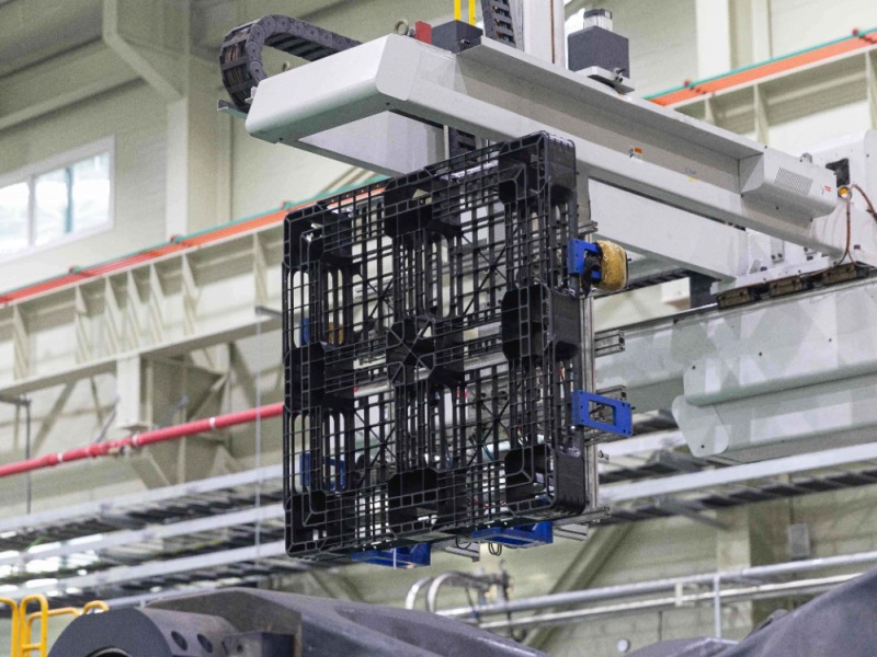 쿠팡, 100회 수명 마친 ‘로켓 프레시백’ 파렛트로 재탄생 “친환경 효과”