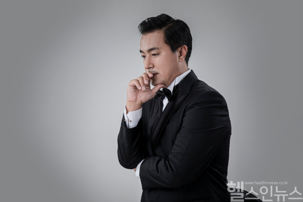 발기부전 예방과 증상 완화를 돕는 음식으로 부추, 생강, 검은깨, 마늘 등이 효과적이며, 식이요법이 중요한 역할을 한다. (클립아트코리아)